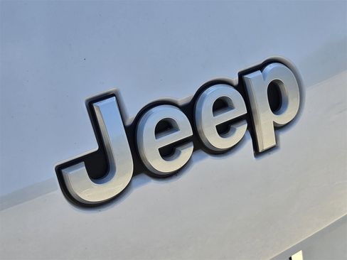 New 2025 Jeep Grand Cherokee L Summit image 12