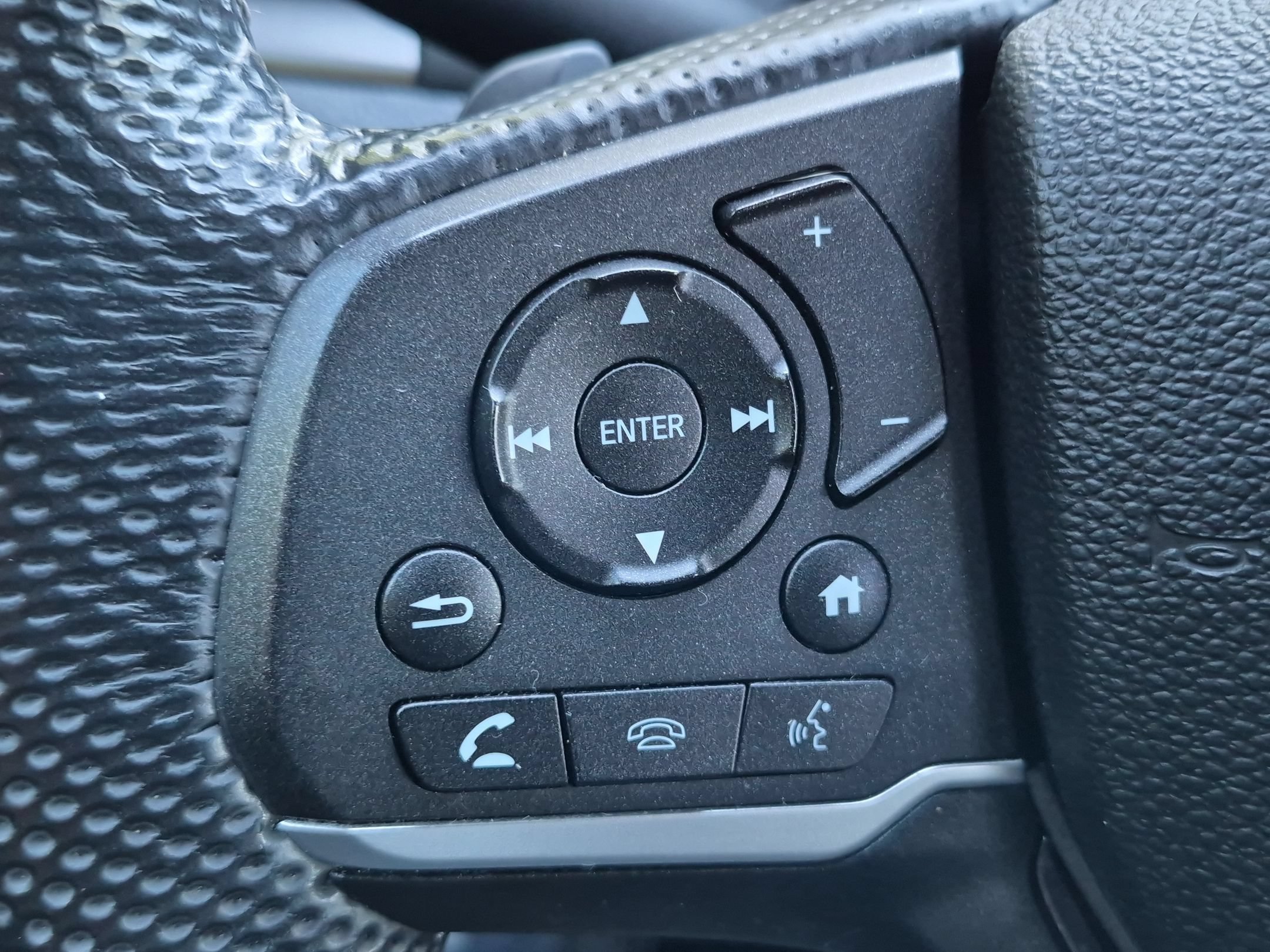 Certified 2023 Honda Passport EX-L image 14