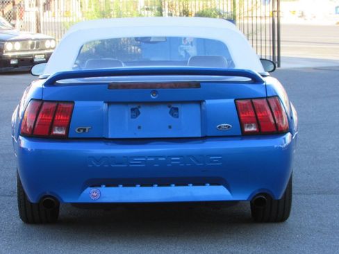 Used 2000 Ford Mustang GT RWD image 8