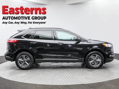 Used 2022 Ford Edge SEL w/ Sport Appearance Package image 4