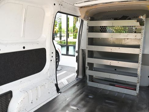 Used 2017 Nissan NV200 S image 15