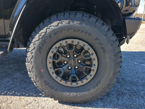 New 2025 Ford Bronco Raptor AWD/4WD image 9