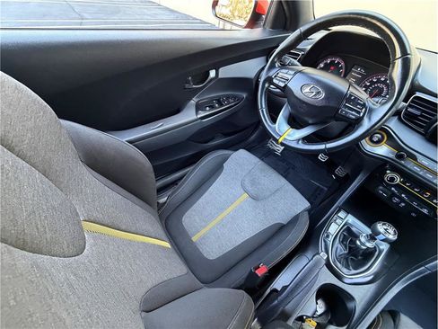 Used 2019 Hyundai Veloster Turbo R-Spec FWD image 8