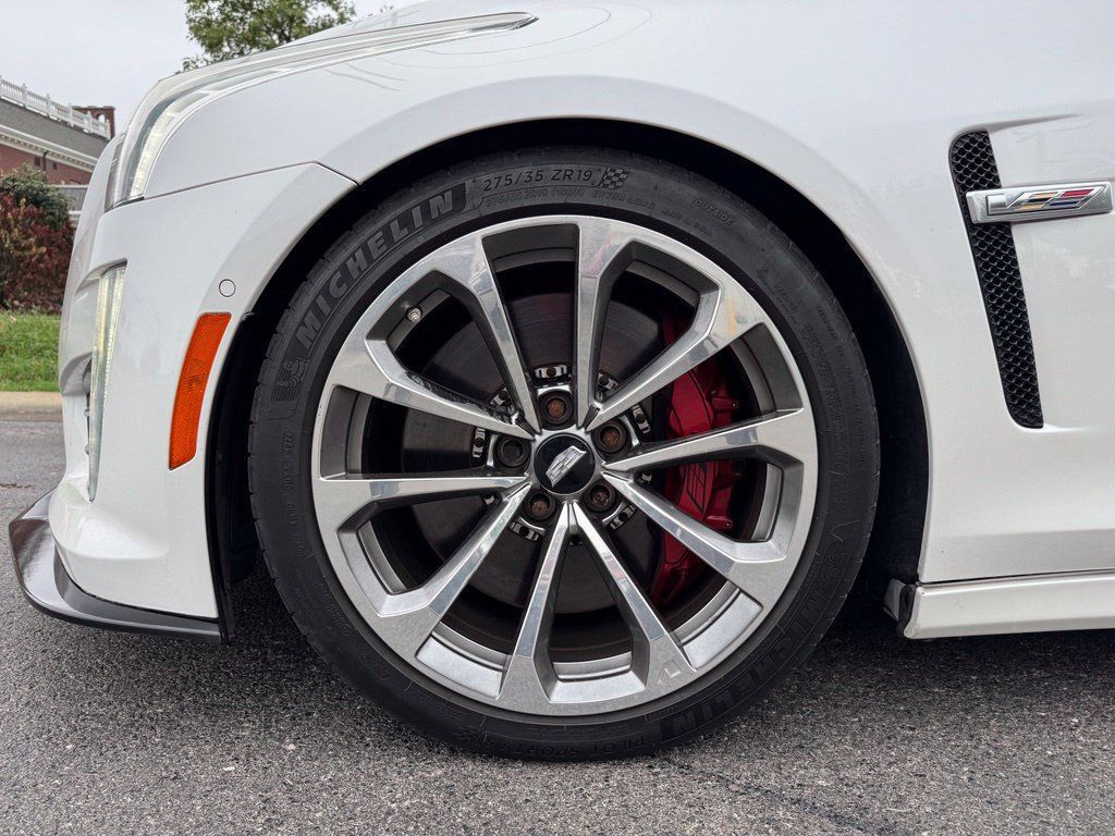 Used 2018 Cadillac CTS V RWD image 7