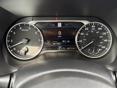 Used 2025 Nissan Sentra SV image 14