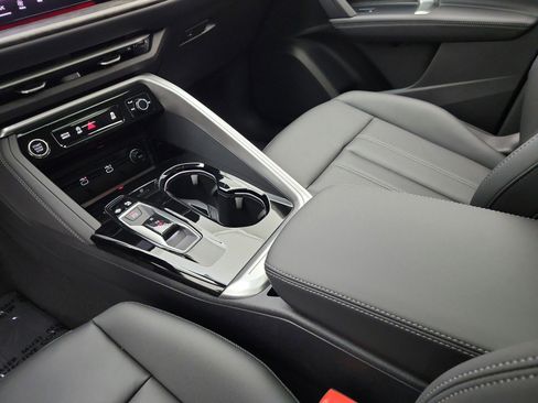 New 2026 Audi Q5 Premium Plus AWD/4WD image 10