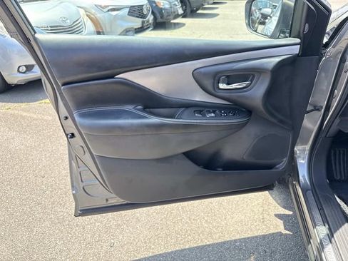 Used 2021 Nissan Murano S AWD/4WD image 11
