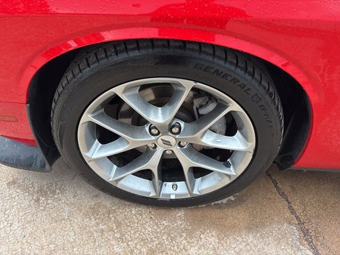 Certified 2022 Dodge Challenger GT image 9