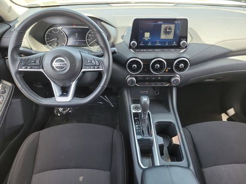 Certified 2022 Nissan Sentra SV w/ Trunk Package FWD image 4