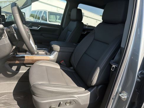 New 2026 GMC Sierra 1500 Elevation w/ Elevation Premium Package AWD/4WD image 10