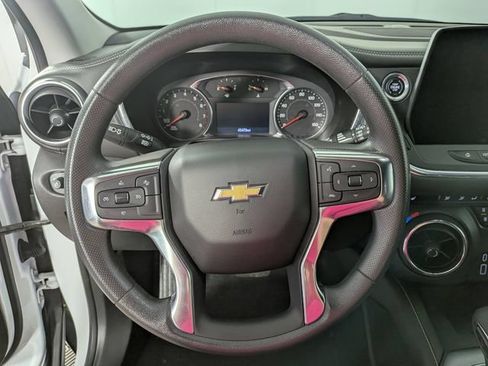 Used 2024 Chevrolet Blazer LT w/ Convenience Package FWD image 15