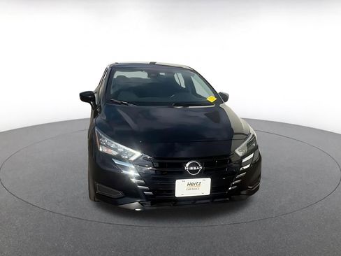 Used 2025 Nissan Versa SV FWD image 3