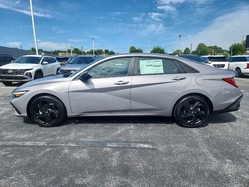 New 2026 Hyundai Elantra SEL FWD image 4