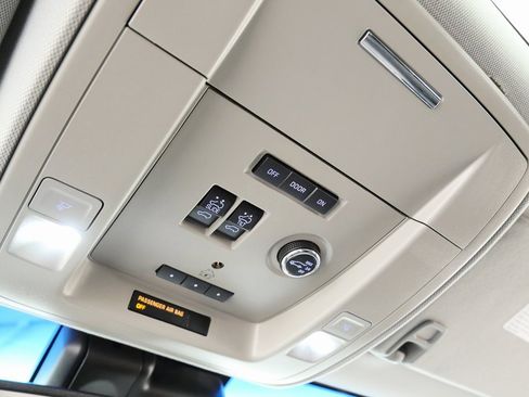 Used 2016 Chevrolet Suburban LTZ image 37