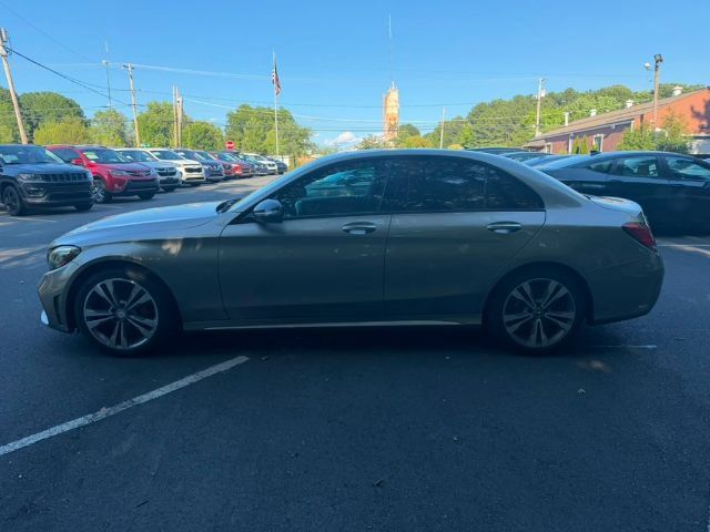 Used 2019 Mercedes-Benz C 300 4MATIC Sedan image 4