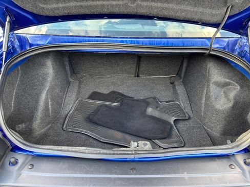Used 2019 Dodge Challenger SXT image 29