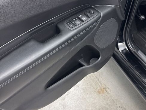 Used 2022 Dodge Durango GT AWD/4WD image 14