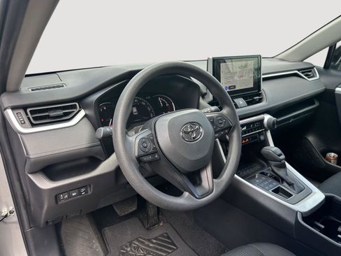 Certified 2025 Toyota RAV4 LE AWD/4WD image 11