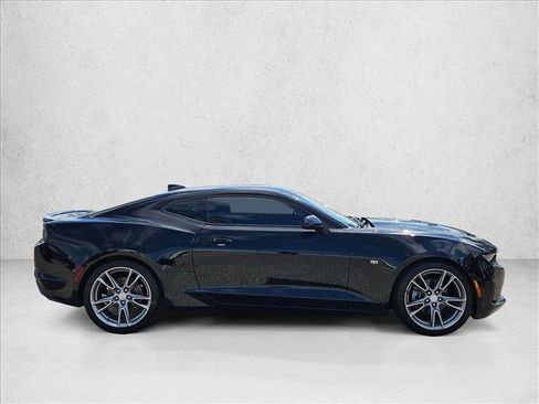 Used 2020 Chevrolet Camaro LT w/ RS Package image 4