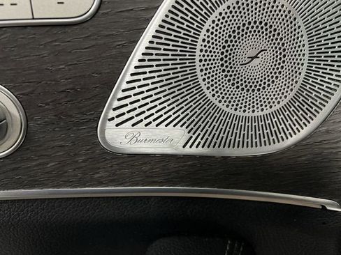 Used 2021 Mercedes-Benz GLS 450 4MATIC image 25