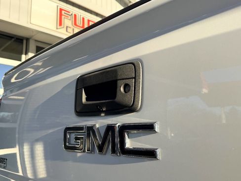Used 2015 GMC Sierra 2500 Denali w/ Duramax Plus Package image 9