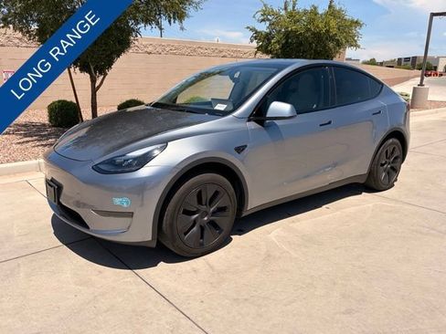 Used 2025 Tesla Model Y Long Range RWD image 1