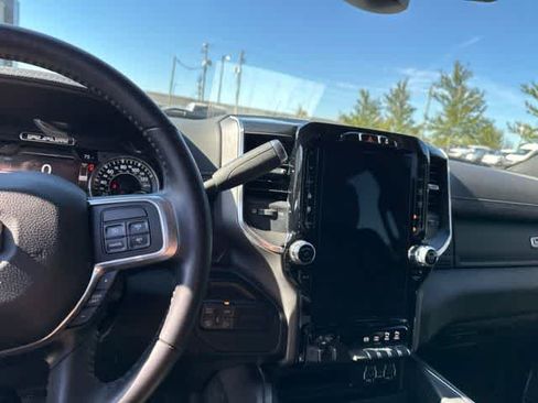 Used 2022 RAM 2500 Laramie AWD/4WD image 6