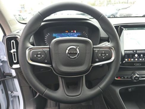 New 2026 Volvo XC40 B5 Plus w/ Protection Package Premier AWD/4WD image 27