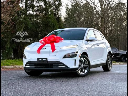 Used 2023 Hyundai Kona SEL image 3