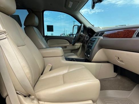 Used 2013 GMC Sierra 2500 SLT w/ SLT Convenience Package AWD/4WD image 18