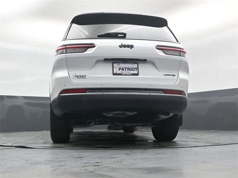 New 2025 Jeep Grand Cherokee L Limited w/ Black Appearance Package image 44