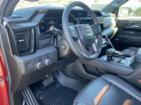 Used 2025 GMC Sierra 1500 AT4 w/ AT4 Premium Package AWD/4WD image 10
