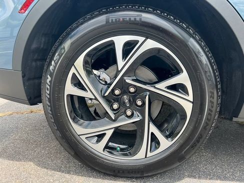 New 2026 Lincoln Nautilus Premier AWD/4WD image 18