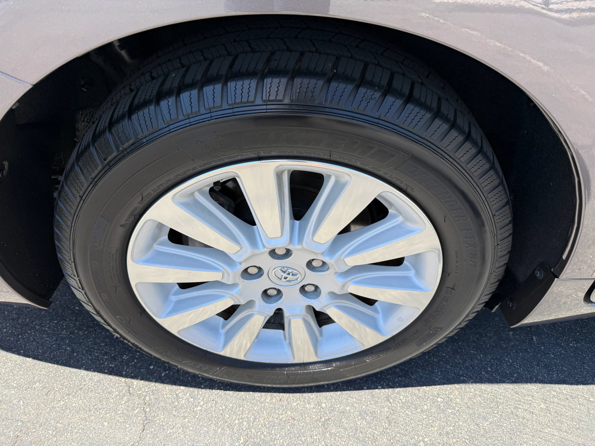 Used 2015 Toyota Sienna Limited FWD image 30