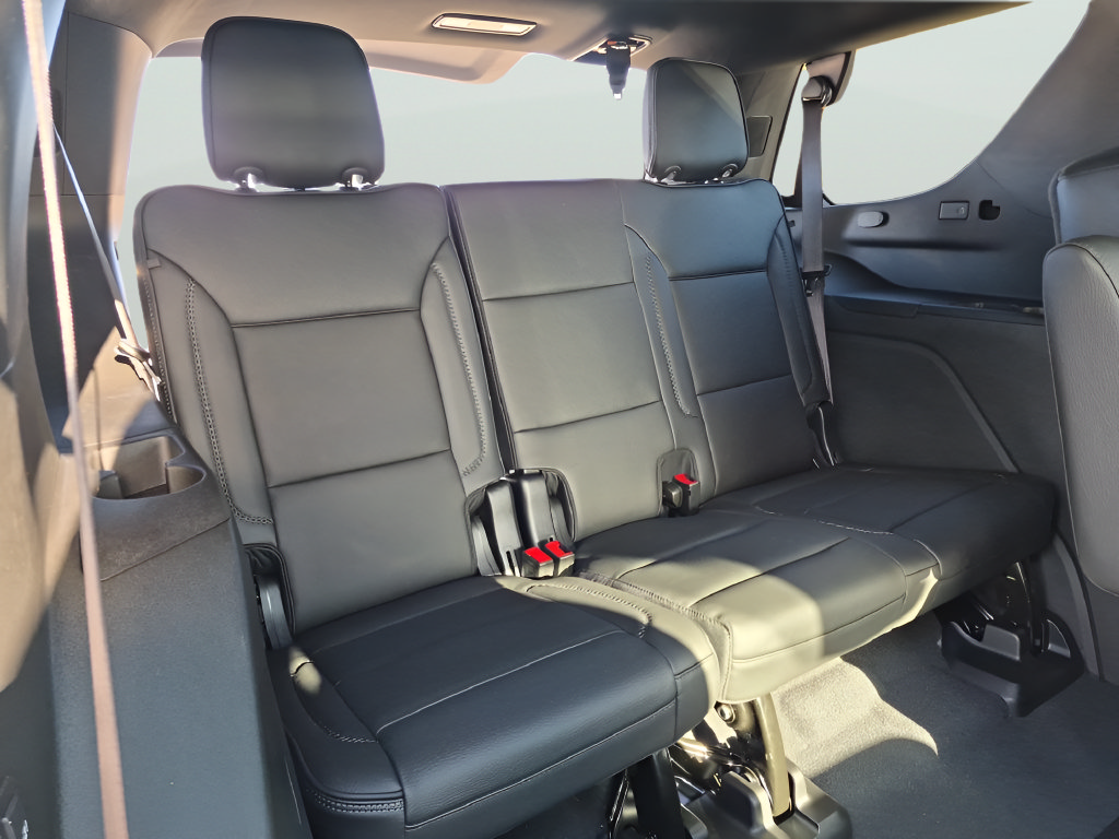 New 2026 GMC Yukon Denali w/ Denali Reserve Package AWD/4WD image 35