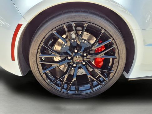 Used 2019 Chevrolet Corvette Z06 image 13