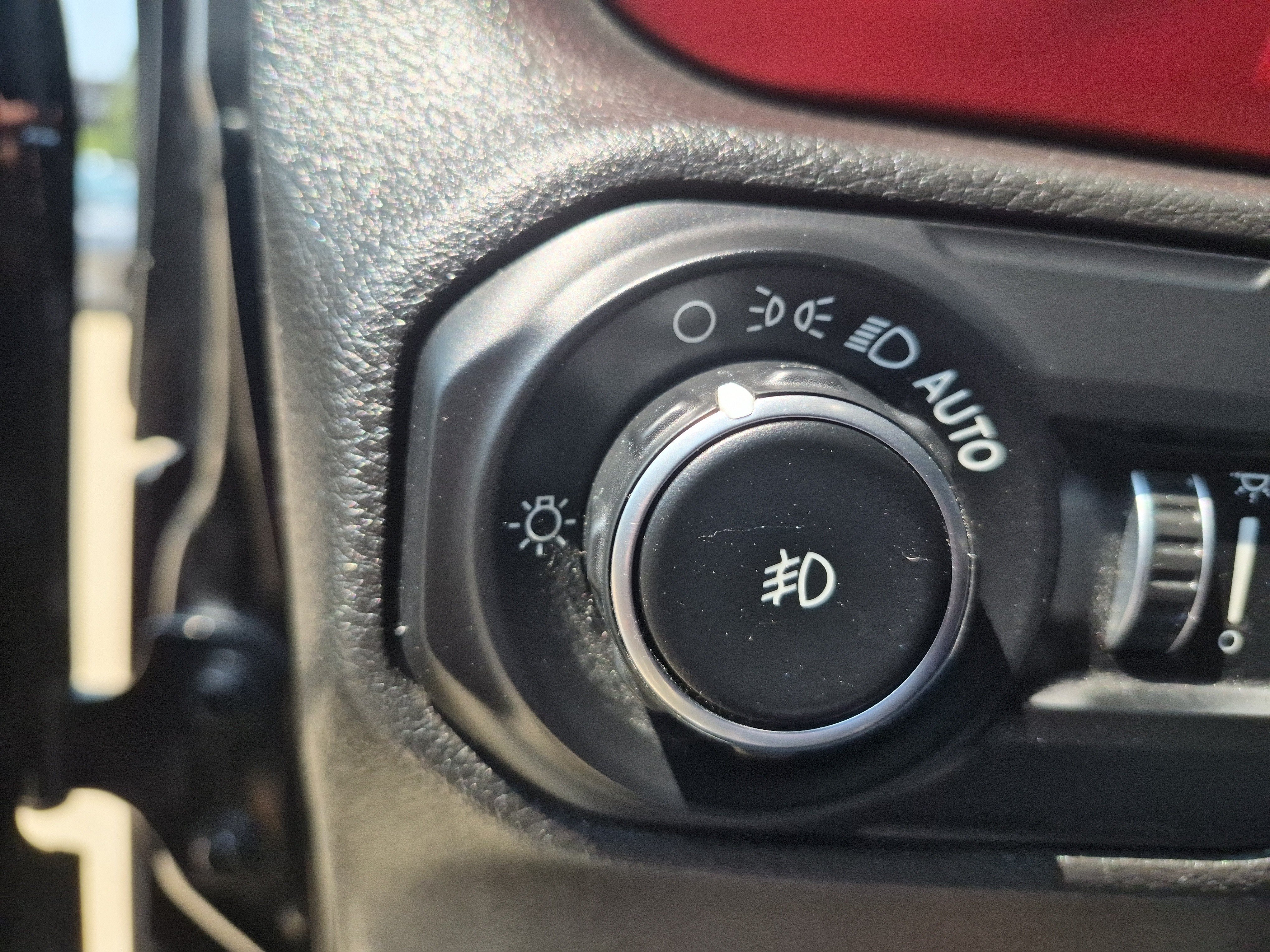 Used 2018 Jeep Wrangler Rubicon AWD/4WD image 12