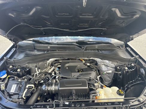 Used 2020 Ford Explorer XLT w/ Class III Trailer Tow Package image 25