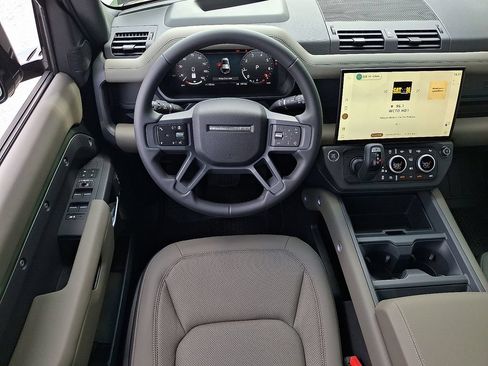 New 2026 Land Rover Defender 110 S AWD/4WD image 7