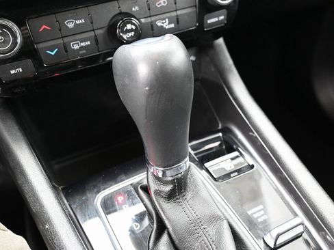 Used 2022 Jeep Compass Latitude image 29