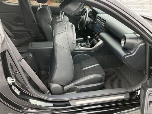 Certified 2023 Toyota GR86 Premium RWD image 26
