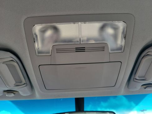 Used 2016 Toyota Camry LE image 22