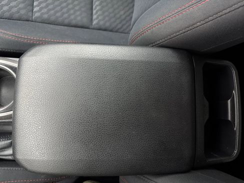 Used 2022 Toyota Tacoma SR5 RWD image 32