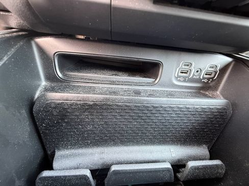 Used 2022 RAM 1500 Big Horn AWD/4WD image 33
