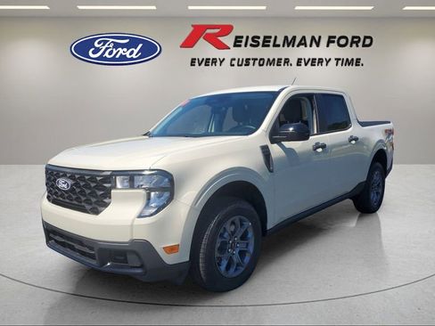 New 2025 Ford Maverick XLT w/ XLT Luxury Package AWD/4WD image 2