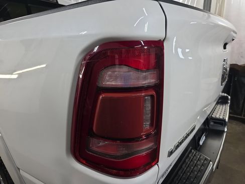 Used 2021 RAM 1500 Laramie AWD/4WD image 33