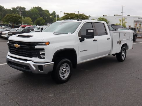 Used 2024 Chevrolet Silverado 2500 W/T w/ WT Convenience Package RWD image 5