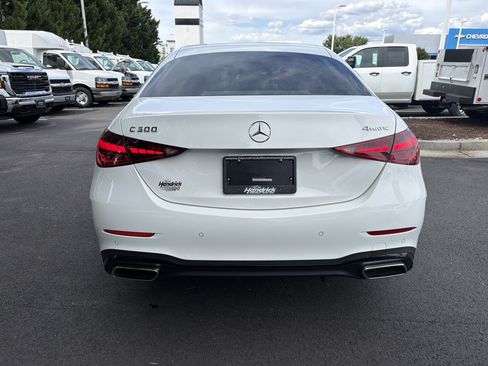 Used 2025 Mercedes-Benz C 300 4MATIC Sedan image 9