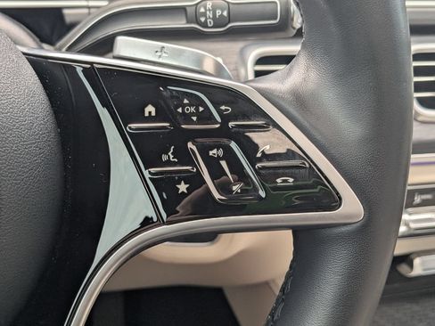 Certified 2024 Mercedes-Benz GLS 450 4MATIC image 13