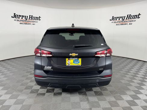 Used 2022 Chevrolet Equinox LS AWD/4WD image 8